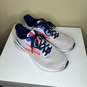 Brooks Launch GTS 8 women’s size 9 running shoe